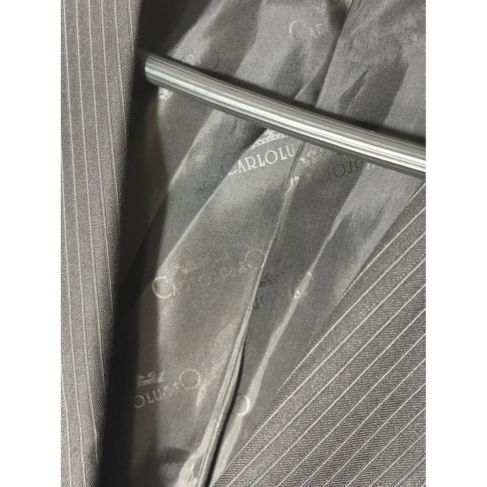 Carlo Lusso Mens Charcoal Grey Pinstripe 2 Button Suit Set Size 40S Blazer Pant